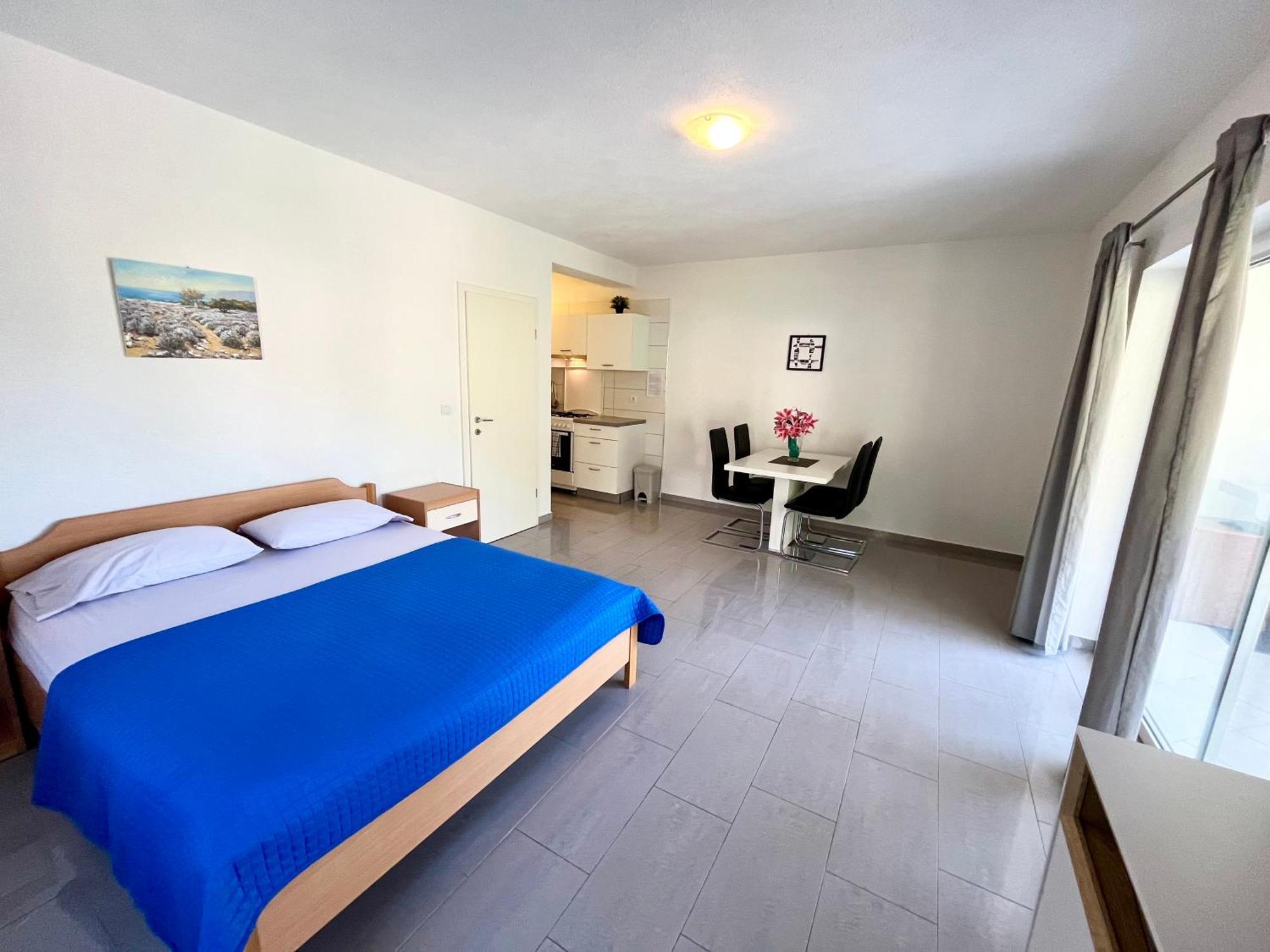 Paradise Apartments - Robinson Getaway Gdinj Екстериор снимка