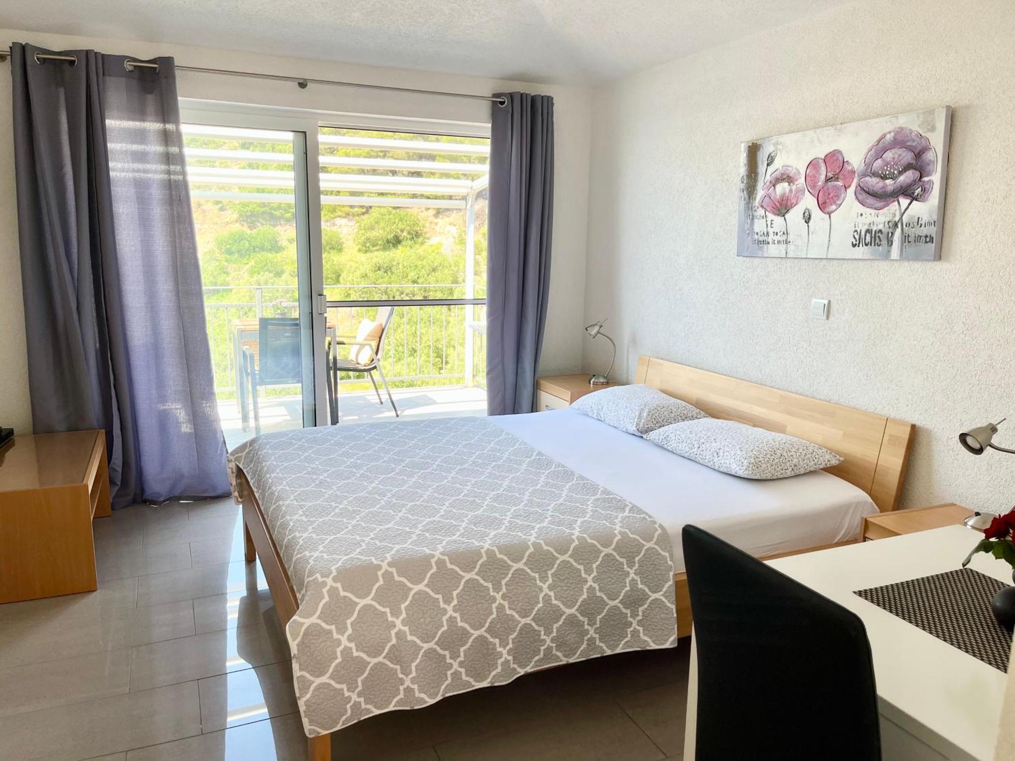 Paradise Apartments - Robinson Getaway Gdinj Екстериор снимка